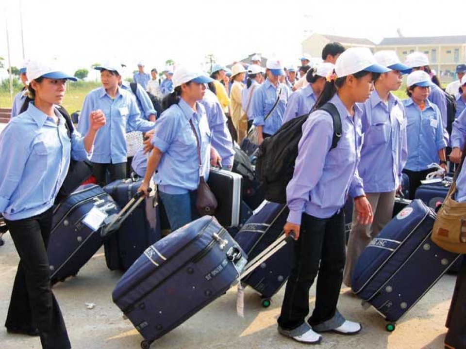 vietnam sends nearly 79000 workers abroad in 8 months