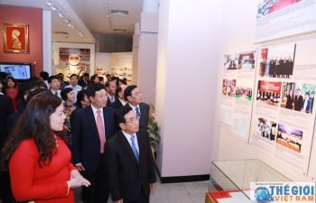 Exhibition reflects Vietnam-Lao ties through lens of the press