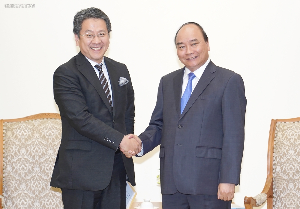 pm nguyen xuan phuc receives jbic governor