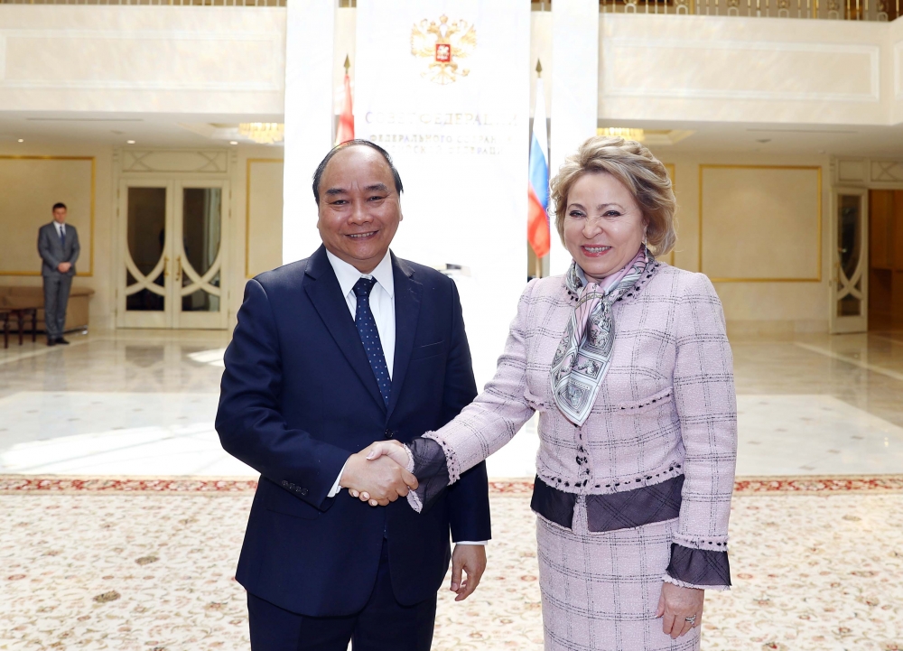 prime minister meets russian upper house leader