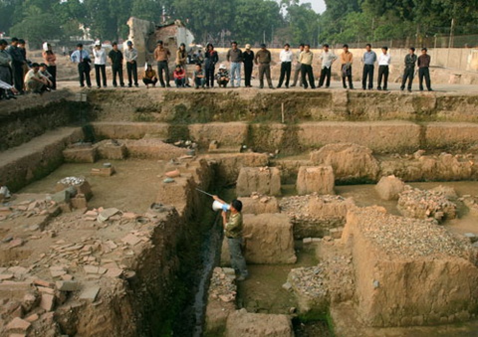 co loa the oldest citadel in vietnam
