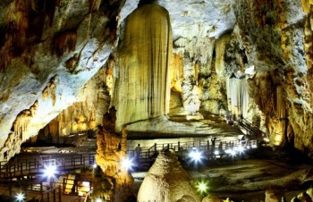 Explore Thien Duong Cave in Quang Binh
