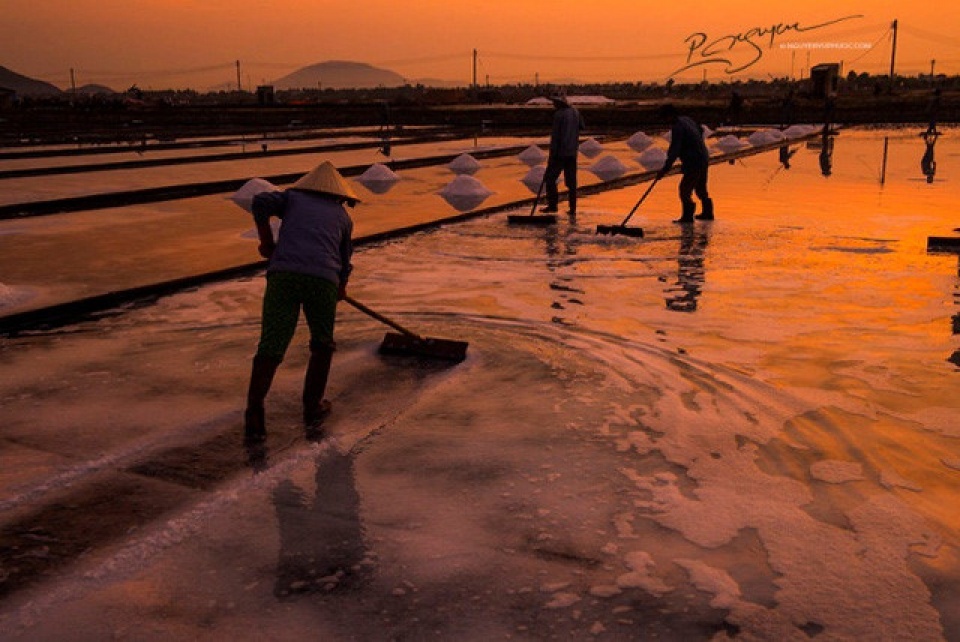 life of salt makers through czech photographers lens