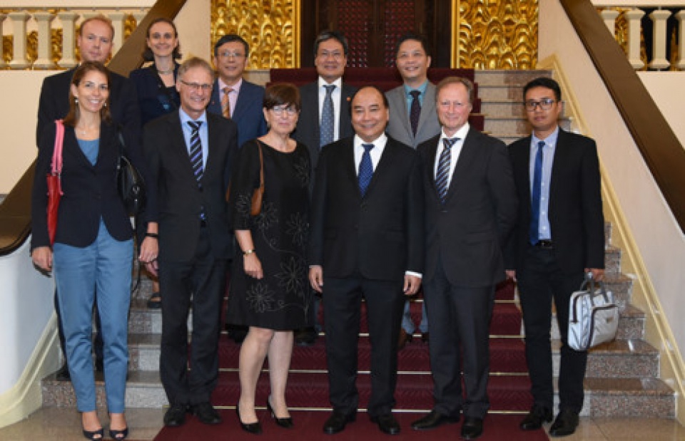prime minister greets european ambassadors