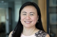 a vietnamese nail teacher in the us