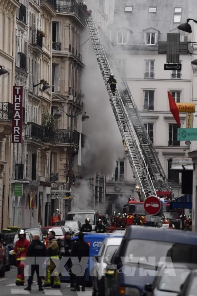 no vietnamese hurt in paris gas leak explosion