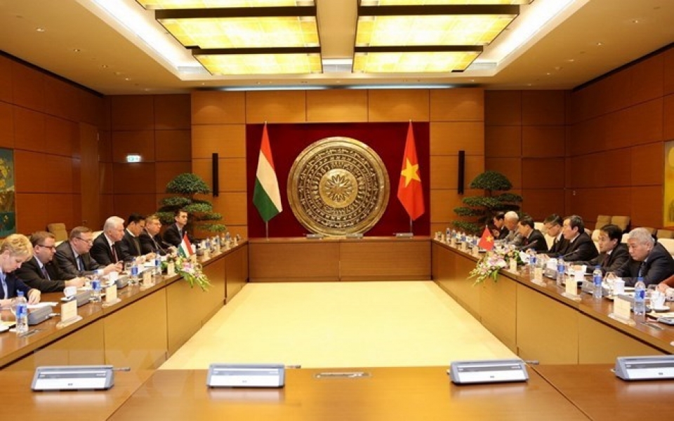 vietnamese hungarian parliaments foster partnership