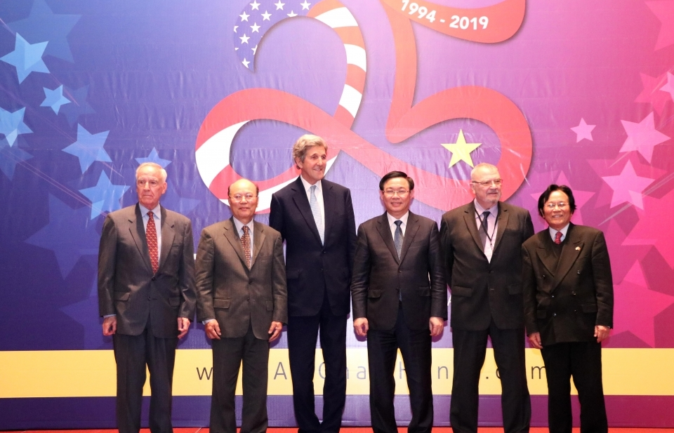 Vietnam, US bolster economic cooperation