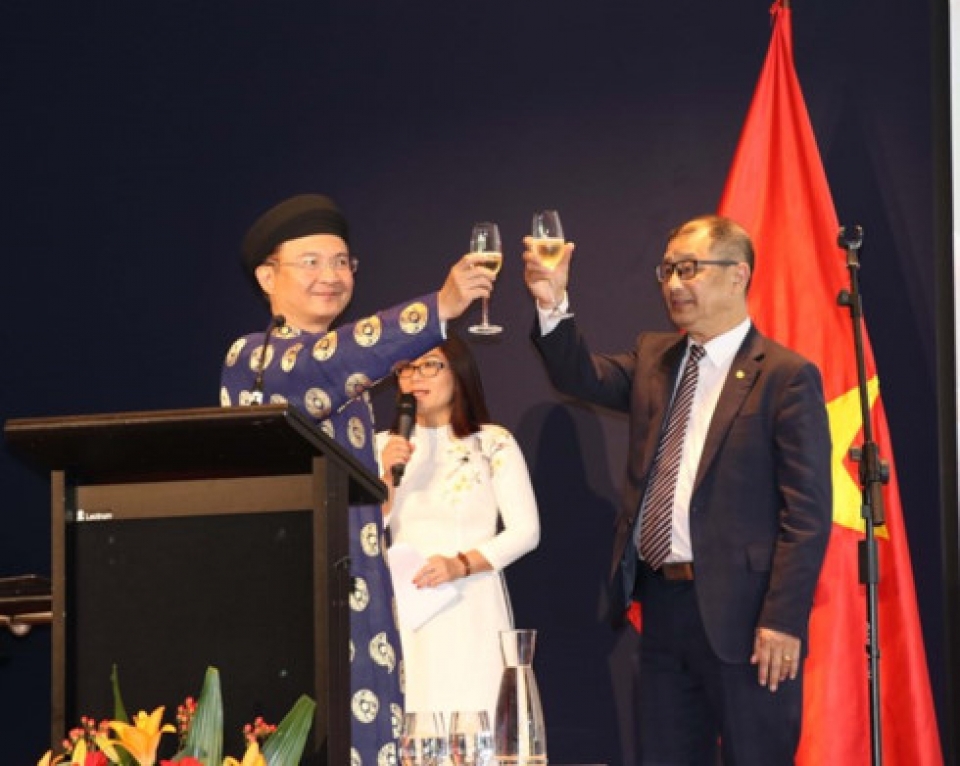 lunar new year get together for vietnamese in australia