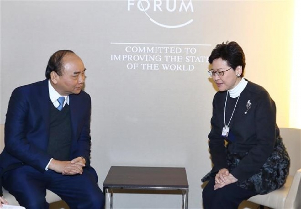 prime minister meets with foreign leaders in davos