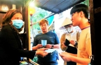Hoi An offers free medical masks to tourists to combat novel coronavirus