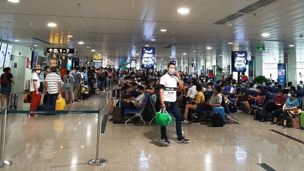 Viet Nam Airlines asks passengers to fill in compulsory health declaration