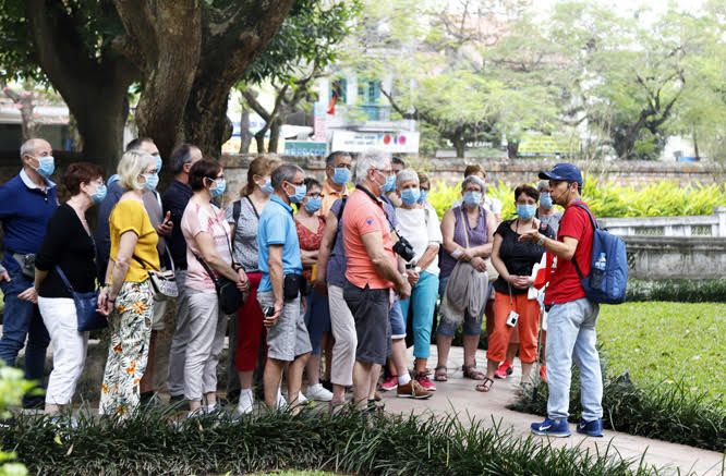 Tourism industry looks back on a year of hardship