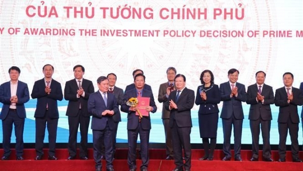 Quang Binh asked to improve business environment to lure more investors