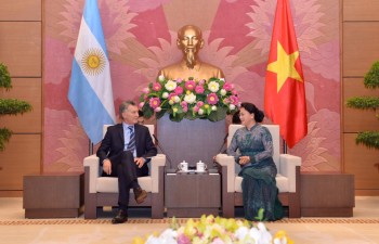 Vietnam wants to bolster strategic partnership with Argentina: top legislator
