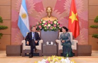 vietnam important partner of argentina president macri
