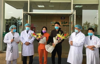 Two more COVID-19 patients discharged from Ha Noi hospital