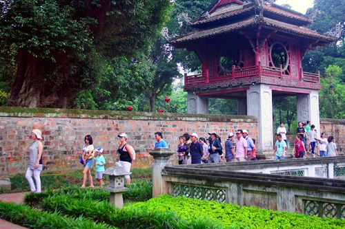 ha noi hosts more than 13 million visitors in february