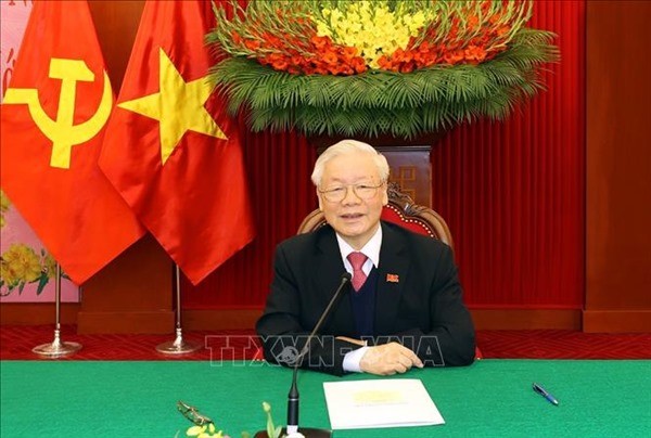 Vietnamese, Lao Party chiefs hold phone talks