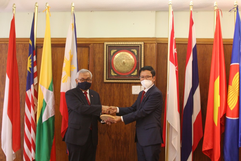 Vietnamese embassy in South Africa shows strong performance as APC Chair in 2020 Vietnamese embassy in South Africa shows strong performance as APC Chair in 2020