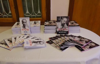 Biography of President Ho Chi Minh published in Bengali in Bangladesh