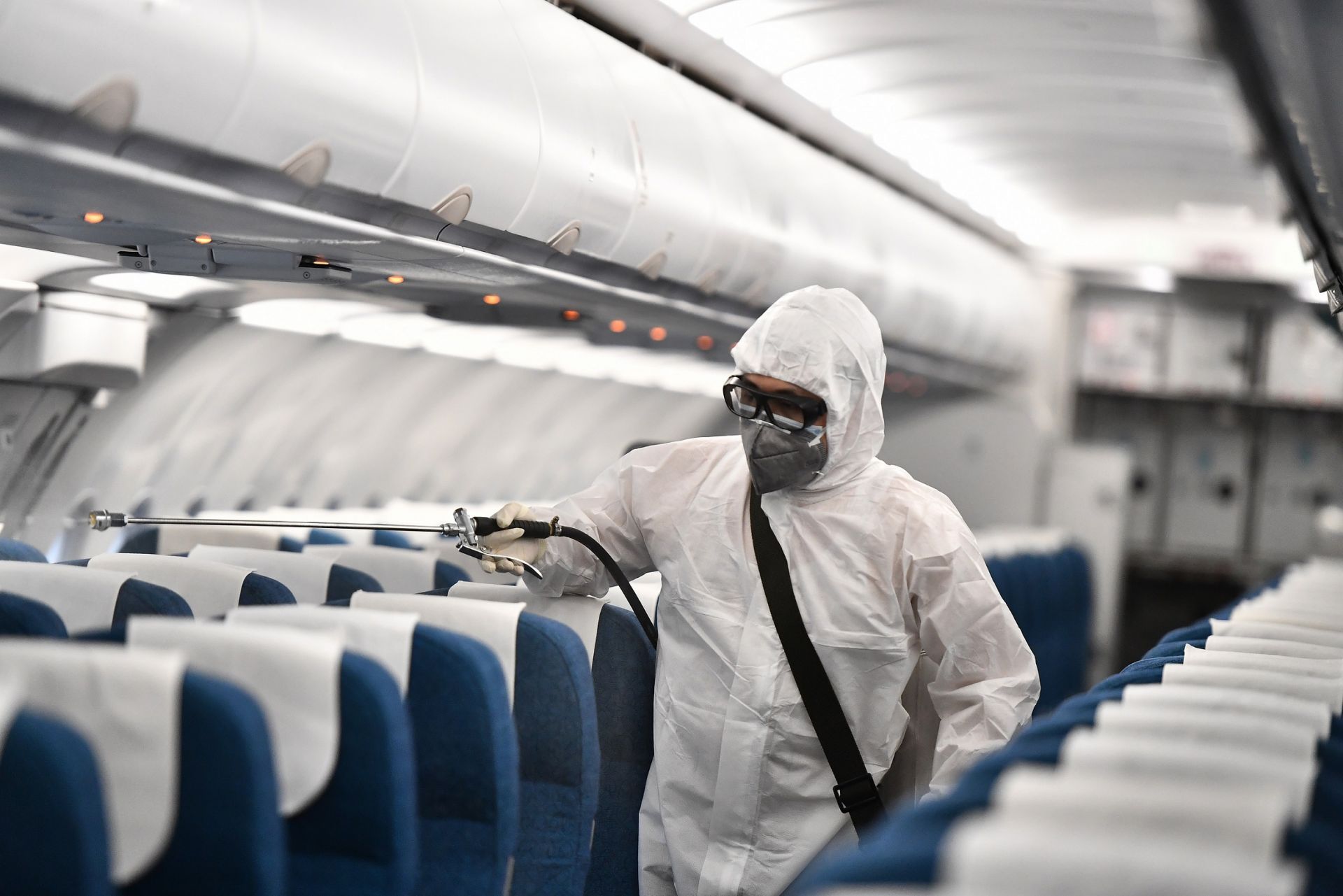 crew of flight with covid 19 cases negative for coronavirus