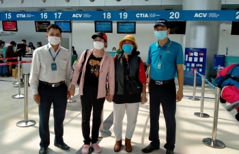 Vietnam Airlines carries nearly 600 passengers finishing quarantine for free