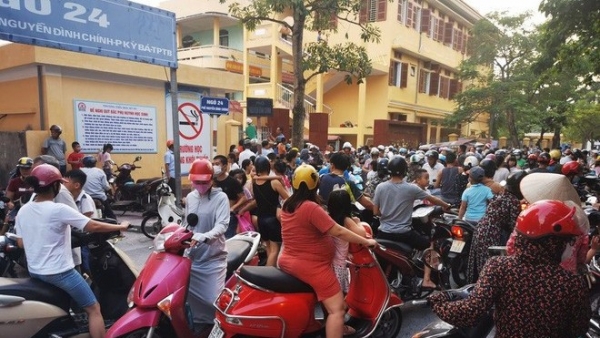 Viet Nam strictly controls vehicle emissions to improve air quality