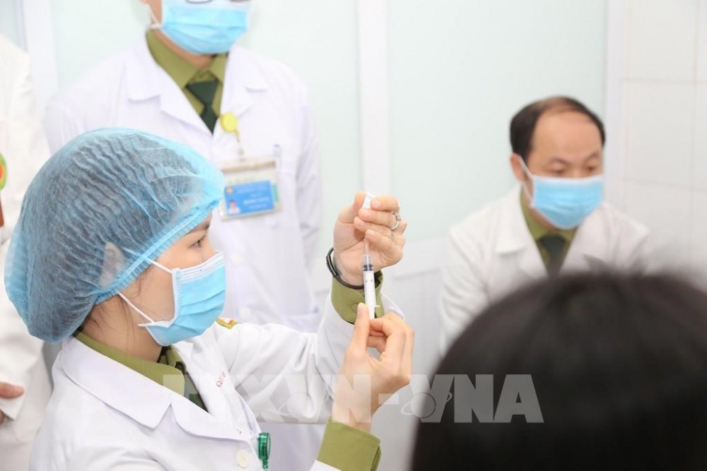 Viet Nam completes first shots of Nano Covax in 2nd-stage human trials