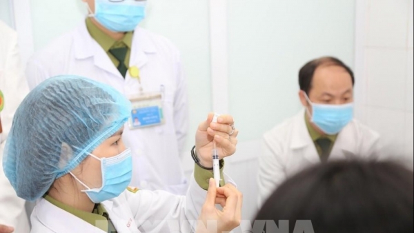 Viet Nam completes first shots of COVID-19 vaccine Nano Covax in 2nd-stage human trials