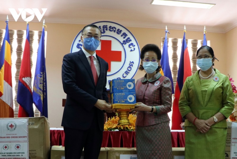 Viet Nam, Cambodia co-ordinate efforts to combat COVID-19 and illegal entry: Embassy