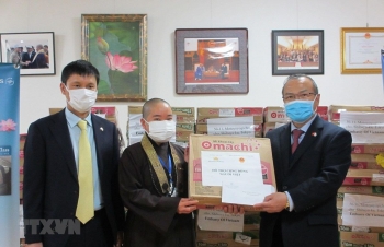 Embassy in Japan supporting Vietnamese citizens affected by COVID-19