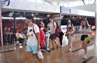 stranded vietnamese citizens set to fly home from australia new zealand amid covid 19