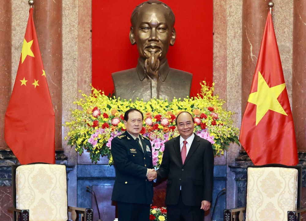 Armies’ successful ties help reinforce Viet Nam-China relations: President Nguyen Xuan Phuc