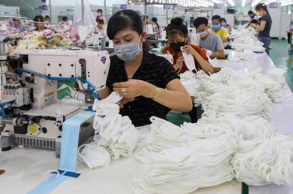 vietnam exports nearly 416 million face masks from january to april