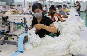 Vietnam exports nearly 416 million face masks from January to April
