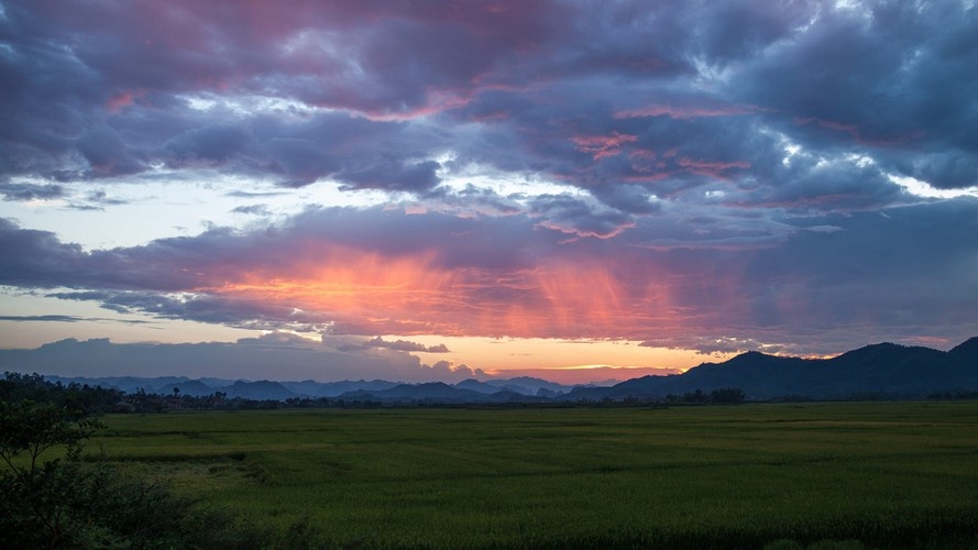 Majestic Phong Nha-Ke Bang National Park through lens of foreign photographer