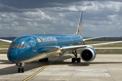 Vietnam Airlines to reopen international air routes starting from July 1