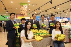 Vietnamese bananas marketed to lotte mart consumers in rok
