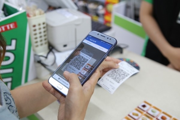 Vietnam sees surge in popularity of contactless payments partly due to COVID-19