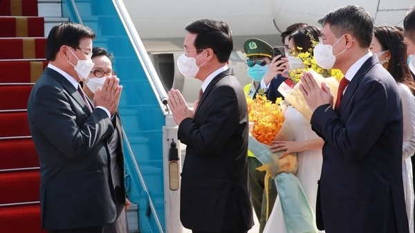 Top leader of Laos begins official friendship visit to Viet Nam