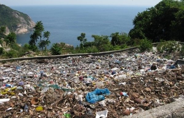 UNESCO launches program seeking innovative ideas for ocean without plastic in Vietnam