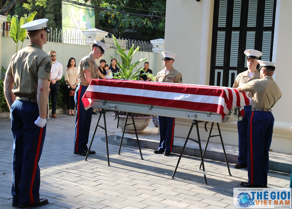 The repatriation ceremony of remains of US servicemen in Hanoi on July 16 (Photo: qdnd.vn) 5359 image001