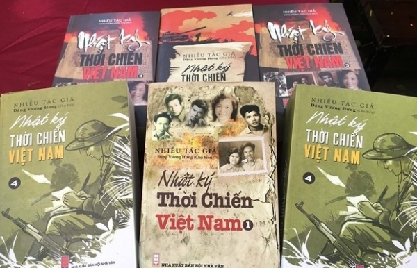 Wartime diaries’ authors, characters gather in Ha Noi