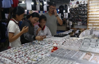 Vietnam – Thailand shopping fair opens in Hau Giang