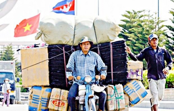 Vietnam to develop infrastructure for border trade with Cambodia