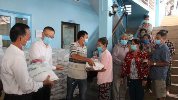 More relief delivered to COVID-19 pandemic-hit Vietnamese Cambodians