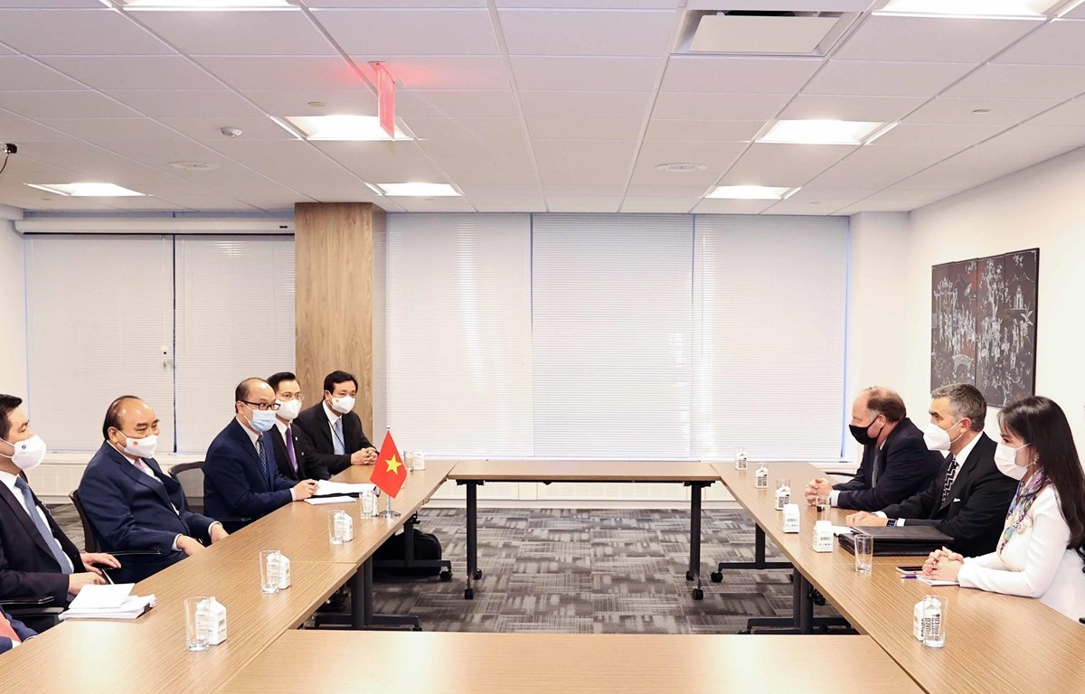 President Nguyen Xuan Phuc receives leaders of US enterprises in New York