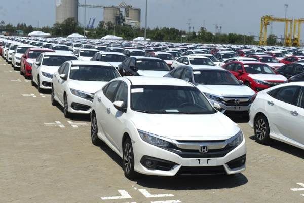 vietnams car imports soar in first nine months