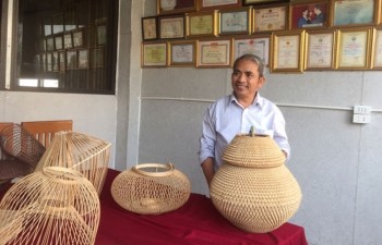 ‘Makeover’ of handicraft product designs